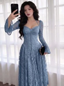 Feyla 女款甜心領喇叭袖優雅蕾絲中長洋裝 - 藍色 - 查看 4