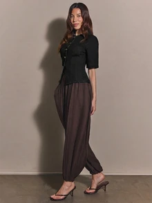COSMINA Denim 女款短袖單排扣休閒牛仔襯衫 - 黑色 - 查看 5