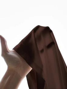 SHEIN BASICS 大尺碼純色圓領T恤 夏季上衣 正式休閒度假居家穿著 棕色 傳統寬鬆款 - 咖啡棕 - 查看 6