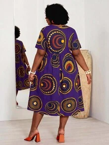 EMERY ROSE Plus Size Women's Geometric Pattern Round Neck Short Sleeve Casual Dress - Purple - View 5