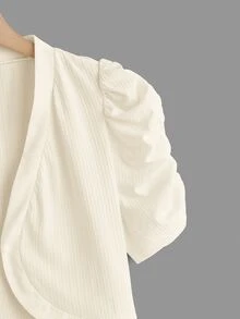 SHEIN Clasi 大尺碼花瓣袖前開襟短版夾克外套 秋季 - 杏色 - 查看 3