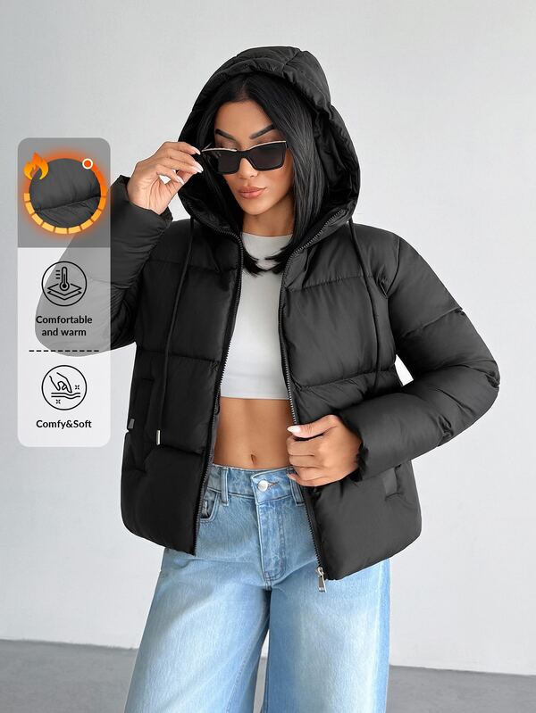 SHEIN معطف شتوي منفوخ كاجوال للنساء بمقاسات كبيرة بلون أسود سادة مع غطاء رأس وحبل شد