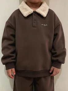 Boys' Fur Collar Polo Long Sleeve Sweatshirt, Front Slogan Print Casual College Style, Half-Button Front, Soft And Comfortable Fabric, Suitable For Autumn/Winter, Perfect For Boys' Daily Wear - Brown - View 3