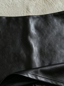 SHEIN Franclia 歐美新款時尚人造皮革優雅設計防走光迷你裙，性感女裙，女款春夏裙，秋冬服飾，秋季穿搭，度假，外出，Y2K，春季，夏季，返校，休閒，海灘，商務，百搭，性感，女款黑色裙，女款秋冬裙下裝 - 黑色 - 查看 5