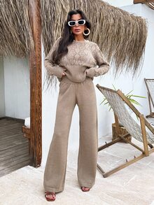 SHEIN مجموعة كاجوال نسائية مقاس صغير بلون موحد مع كنزة بياقة مجوفة وبنطلون كنزة - بيج - مشاهدة 4