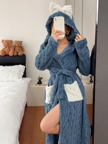 SHEIN Comfortable Textured Fabric Hooded Casual Robe Christmas Gift Long Sleeve Warm Plush Thick Style With Drawstring Casual Loungewear With Pocket Design Women's Home And Sleepwear Autumn/Winter Wear Suitable For Autumn/Winter Fluffy And Comfortable - Blue - View 5