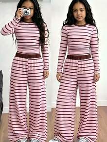 SHEIN Tween女孩條紋短袖上衣與長褲兩件套，粉色底棕色條紋圓領短版上衣，抽褶腰頭，搭配條紋長褲，適合日常上學、社區散步、短途旅行、拜訪親友 - 粉色 - 查看 3