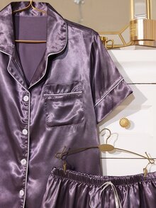 LuxeNights 純色短袖上衣與短褲（仿絲綢）居家休閒服 2 件套 - 淺灰紫 - 查看 5