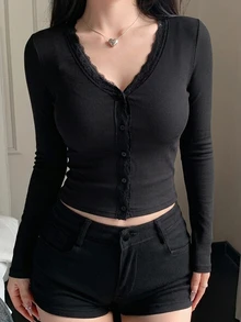 DAZY 女款 V 領性感修身都市休閒內搭 T 恤 - 黑色 - 查看 6