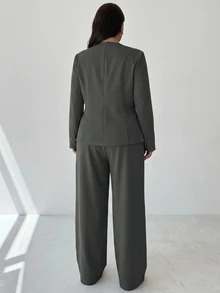 SHEIN Tall CURVE Conjunto de Blazer y Pantalones de Moda para Talla Grande de Estilo Ejecutivo - Gris Oscuro - Ver 5