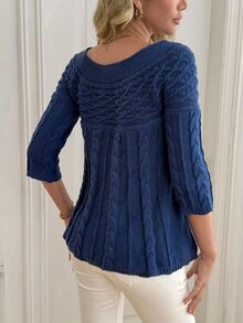 Sprig & Strand Sweater Wanita dengan Desain Leher Bulat yang Elegan - Biru - View 2