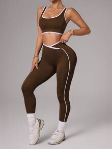Slayform Slayform Seamless High Elasticity Women's Sports Set - Brown - View 3