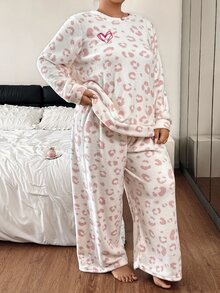 Napfluff CURVE Napfluff CURVE Plus Size Women's Pink Leopard Print Fleece Pajama Set With Embroidery Heart - White - View 1