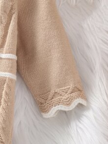 SHEIN Vintaside Kids 新生兒嬰兒針織連身衣，女嬰長袖套頭開襟羅馬式連身褲附足套褲，秋冬季節，杏色淺色，百搭日常穿著，麻花繩編織設計，時尚潮流，對比粉色蝴蝶結設計，優雅淑女風，可愛 - 卡其色 - 查看 7