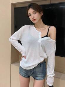 DAZY 女款百搭甜美鈕扣半開襟長袖T恤 - 白色 - 查看 5