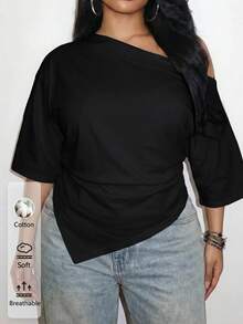 Slaydiva Casual Minimalist Black Plus Size T-Shirt - Black - View 1