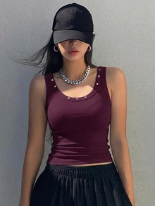 DAZY 女款時尚鉚釘度假背心，百搭街頭風 - 紫色 - 查看 2