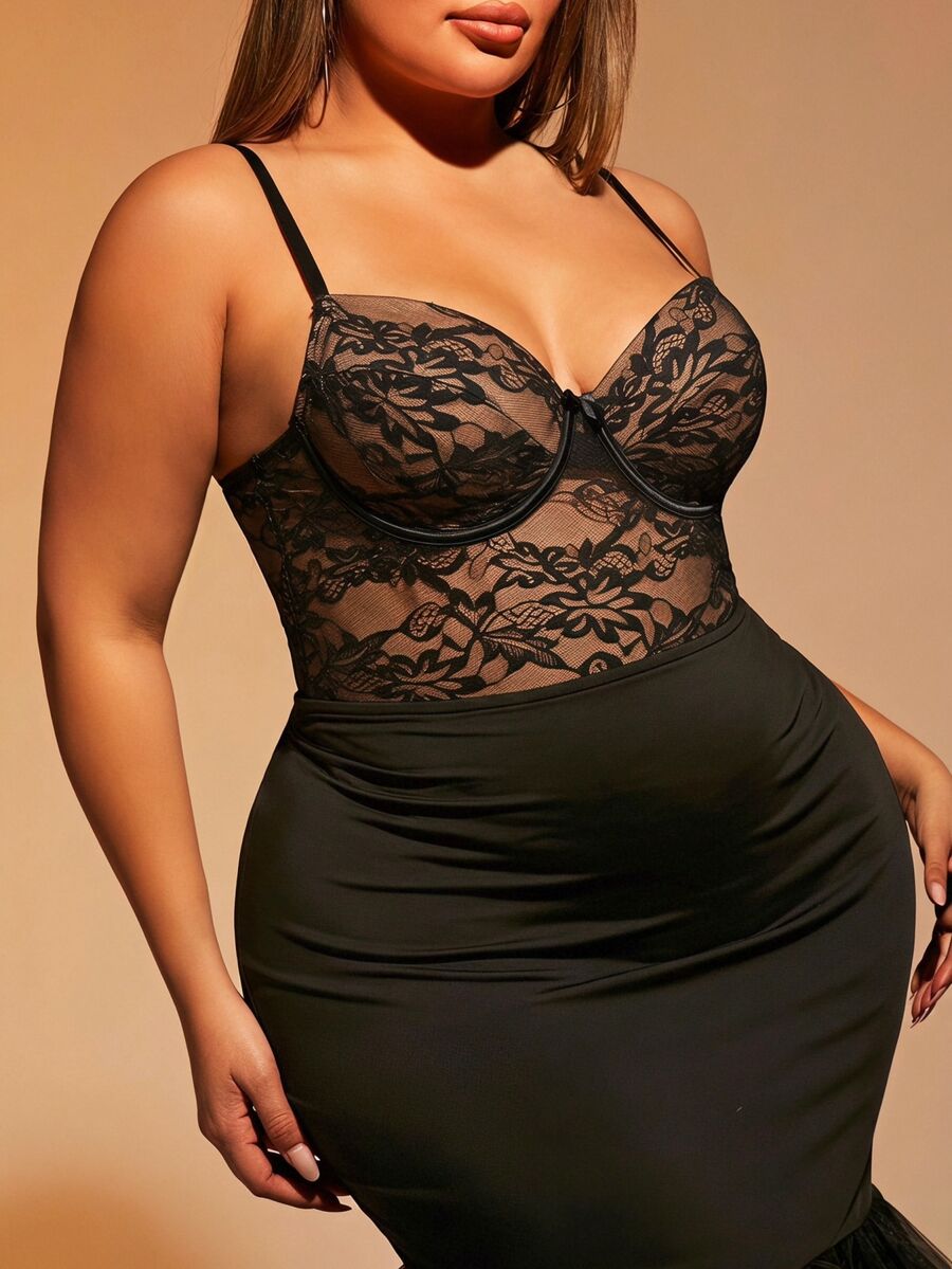 SHEIN SXY 大尺碼女款蕾絲性感百搭細肩帶背心 - 黑色 - 查看 1