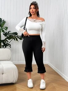 SHEIN EZwear Legging Pendek Wanita Ukuran Besar Warna Polos dengan Pinggang Elastis dan Hem Bergelombang - Hitam - View 3