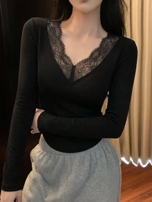Dazy Kids 青少年女孩純色對比蕾絲V領長袖修身T恤 - 黑色 - 查看 8