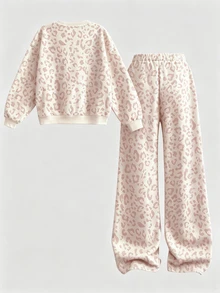 SHEIN 粉色時尚運動風拼色 NYC 字母印花，青少年女孩休閒柔軟舒適寬鬆圓領套頭衛衣與寬腿褲套裝，適合秋冬日常、街頭、新風格、時髦女孩、校園時尚返校 - 白色 - 查看 2