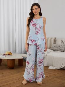 Serenescape Blue Floral Print 2 Pieces Set, Lively Ruffle Design Home Casual Wear Outfit - Baby Blue - View 4