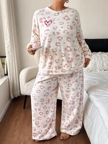 Napfluff CURVE Napfluff CURVE Plus Size Women's Pink Leopard Print Fleece Pajama Set With Embroidery Heart - White - View 5