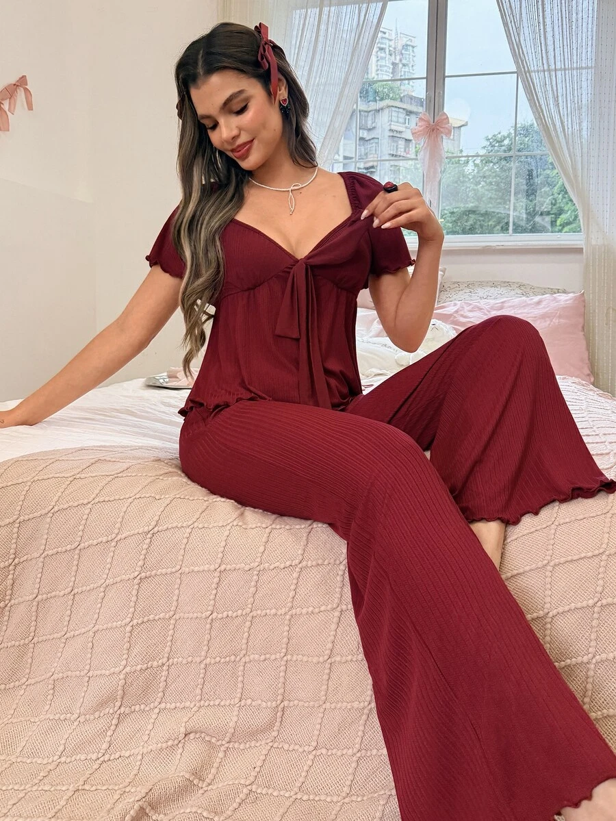 SweetSlumber Set Piyama Rajut Jacquard Wanita yang Manis & Imut, Dapat Dipakai Sebagai Pakaian Santai - Burgundy - View 1