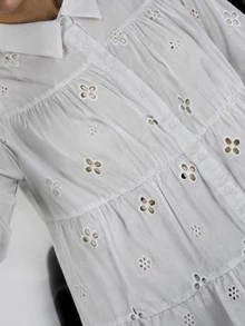 Modelyn 大尺碼長袖純色刺繡鈕扣休閒襯衫，秋季新款 - 白色 - 查看 3