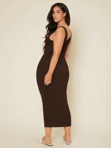 SHEIN BASICS 大尺碼純色貼身夏季洋裝 女款夏季穿搭 優雅女裝洋裝 - 咖啡棕 - 查看 3