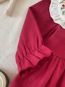 SHEIN Playful Pals 女嬰甜美娃娃刺繡領前扣蝴蝶結寬鬆下擺鬆緊腰直筒長褲長袖套裝 秋季 - 酒紅色 - 查看 3
