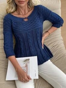 Sprig & Strand Sweater Wanita dengan Desain Leher Bulat yang Elegan - Biru - View 6