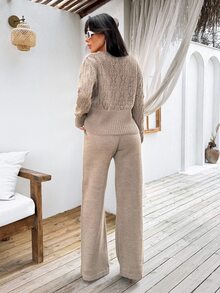SHEIN مجموعة كاجوال نسائية مقاس صغير بلون موحد مع كنزة بياقة مجوفة وبنطلون كنزة - بيج - مشاهدة 2