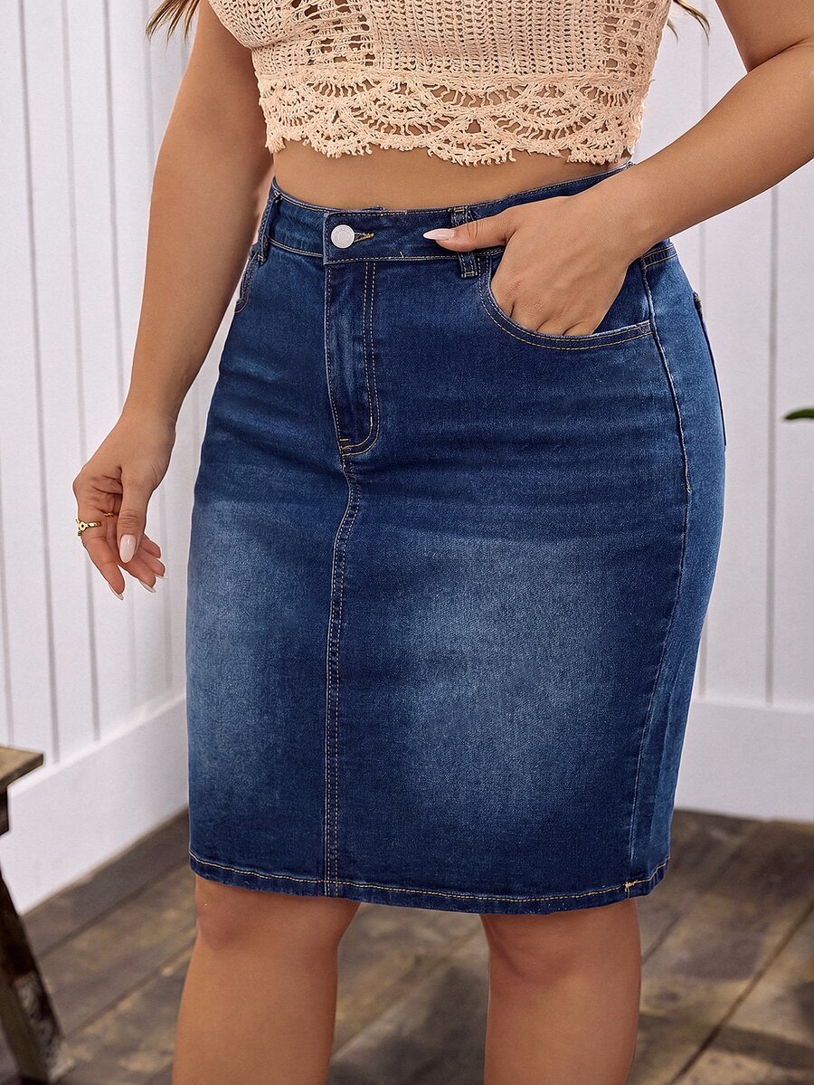 EMERY ROSE Rok Mini Denim Kasual Serbaguna untuk Wanita Ukuran Plus dengan Kantong - Biru - View 1