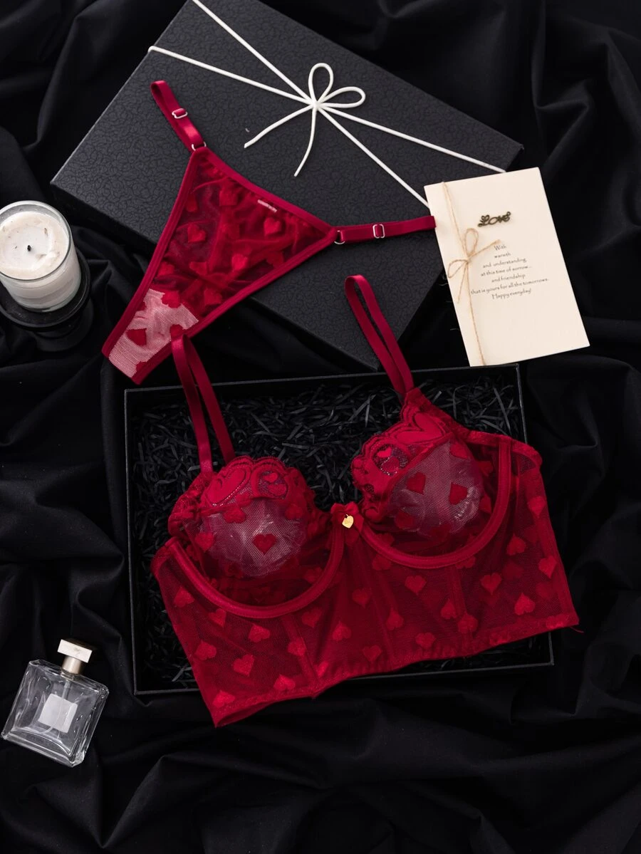 SHEIN 心形網紗蕾絲鋼圈內衣與丁字褲 2 件組內衣套裝 - 酒紅色 - 查看 1