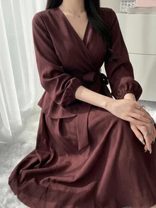 Dazy Tall Women's V-Neck Waist-Cinching Blouse And Long Skirt 2 Pieces Set Fall - Burgundy - View 7