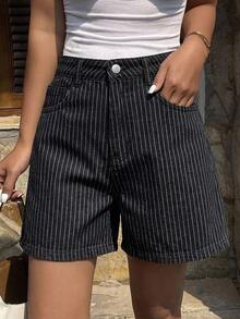 DAZY Women's Minimalist Versatile Button Striped Pocket Shorts - Blue - View 2