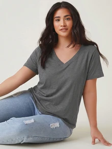 SHEIN BASICS 大尺碼女款純色V領短袖休閒百搭T恤 - 灰色 - 查看 5