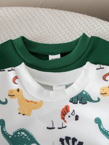 SHEIN Vintaside Kids 2件組男嬰衛衣+長褲套裝，可愛祖母綠黑白卡其恐龍印花，前縫線羅紋長袖圓領，適合上學、家庭、秋季 - 綠色 - 查看 4