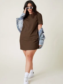 SHEIN BASICS Plus 女款短袖純色T恤洋裝 夏季優雅連身裙 - 咖啡棕 - 查看 4