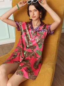 Chillnights Gaun Tidur Wanita Satin Motif Leopard Kasual Muda dengan Blok Warna dan Kancing di Kerah - MultiWarna - View 3