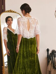 Côtesoire Women's French Romantic Court Style Velvet Contrast Color Lace Loose Nightgown - Olive Green - View 1