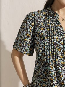 Comfylo 大尺碼休閒度假風碎花花瓣袖上衣 - 淡黃色 - 查看 6