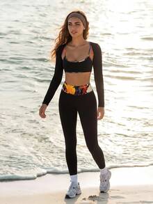 CAJUNI 2-Piece Gym Fitness Set With Toucan Print Detail: Short Top And Arm Sleeves. - Black - View 6