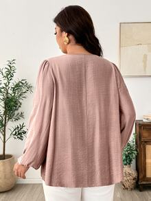 SHEIN LUNE Blus Longgar Lengan Panjang Berkerah V dengan Detail Renda dan Kerutan Ukuran Plus untuk Pakaian Kasual, Jalan-jalan, Kencan, Pesta, Perjalanan Sehari-hari, dan Pakaian Rumah Musim Gugur - Dusty Pink - View 2