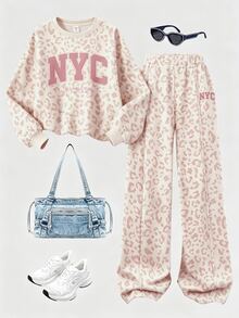 SHEIN 粉色時尚運動風拼色 NYC 字母印花，青少年女孩休閒柔軟舒適寬鬆圓領套頭衛衣與寬腿褲套裝，適合秋冬日常、街頭、新風格、時髦女孩、校園時尚返校 - 白色 - 查看 3