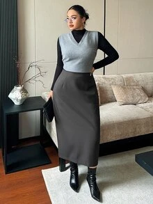 Dazy Plus Solid Color Fun Commuter Straight Slit Skirt - Dark Grey - View 4