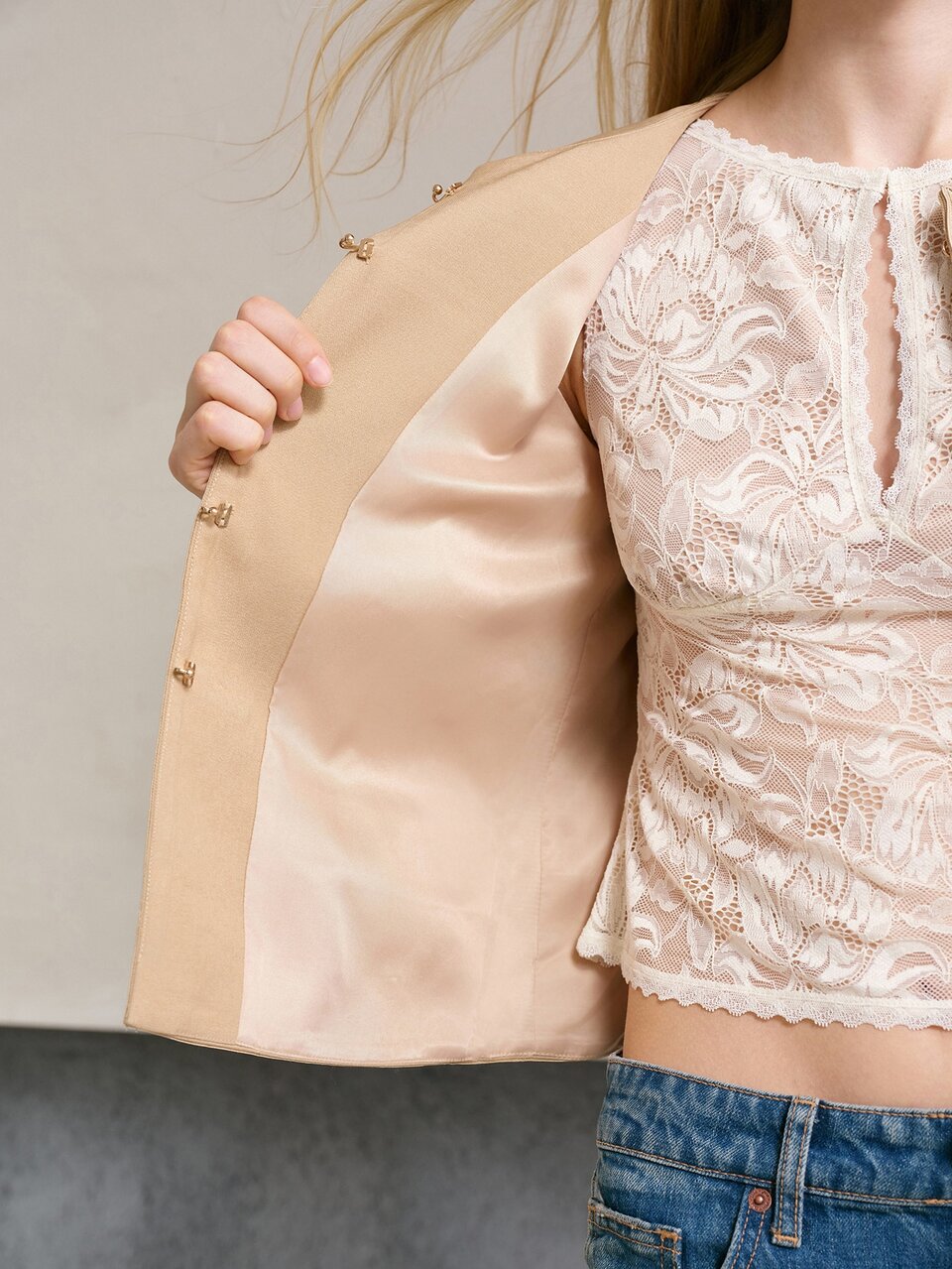 MOTF CLASSIC VINTAGE VERSATILE BUTTON DECOR CROPPED JACKET