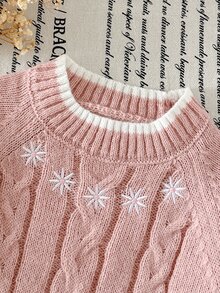 SHEIN Conjunto de 2 piezas de suéter de punto de cable bordado y pantalones de pierna ancha para niña bebé, atuendo versátil casual y sencillo para uso diario, tela suave y cómoda amigable con la piel con buen ajuste, adecuado para parque de atracciones, actividades padres-hijos y fotos, estilo princesa dulce y lindo con un aspecto exquisito y vibrante, tela suave y delicada de alta calidad que vale la pena tener - Rosa vieja - Ver 5