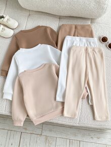 SHEIN Vintaside Kids 3件組女孩愛心圖案運動衫與長褲套裝，秋冬圓領長袖套頭衫與長褲套裝，米色/卡其色/白色 - 彩色 - 查看 2